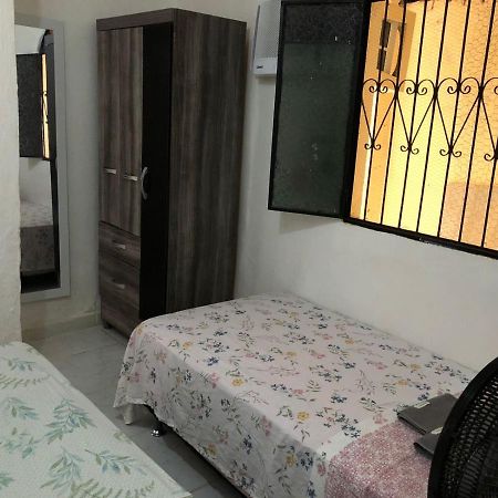Casa De Hospedes Manaus - Dormitorios Com Cozinha Экстерьер фото